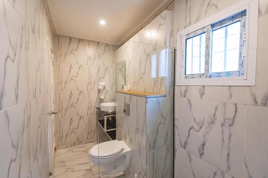 Villa Magnum Дуала Екстериор снимка