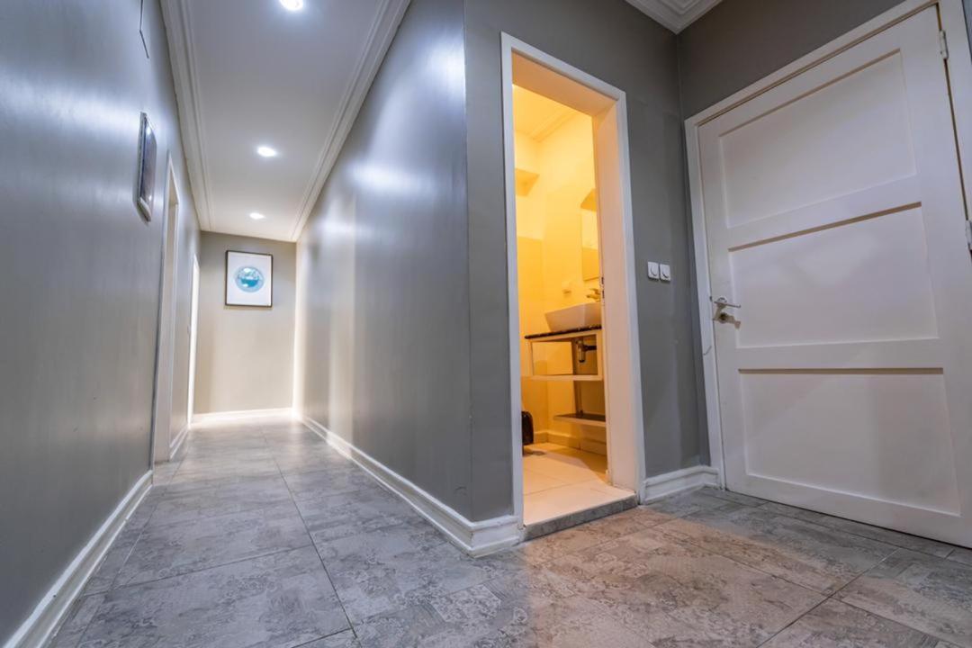 Villa Magnum Дуала Екстериор снимка