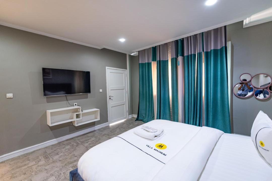 Villa Magnum Дуала Екстериор снимка